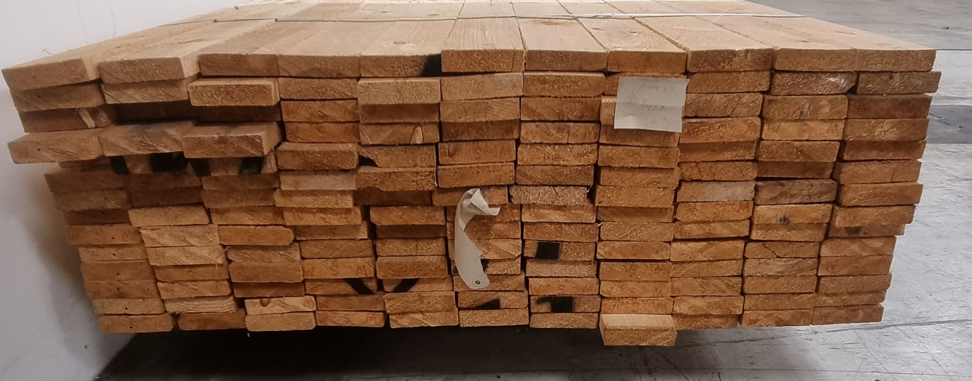 Pallet of 4"x1" (10x2.5cm) softwood, heat treated and debarked (GBFC-0452 DBHT) - L360cm - 154 pcs - Image 3 of 4