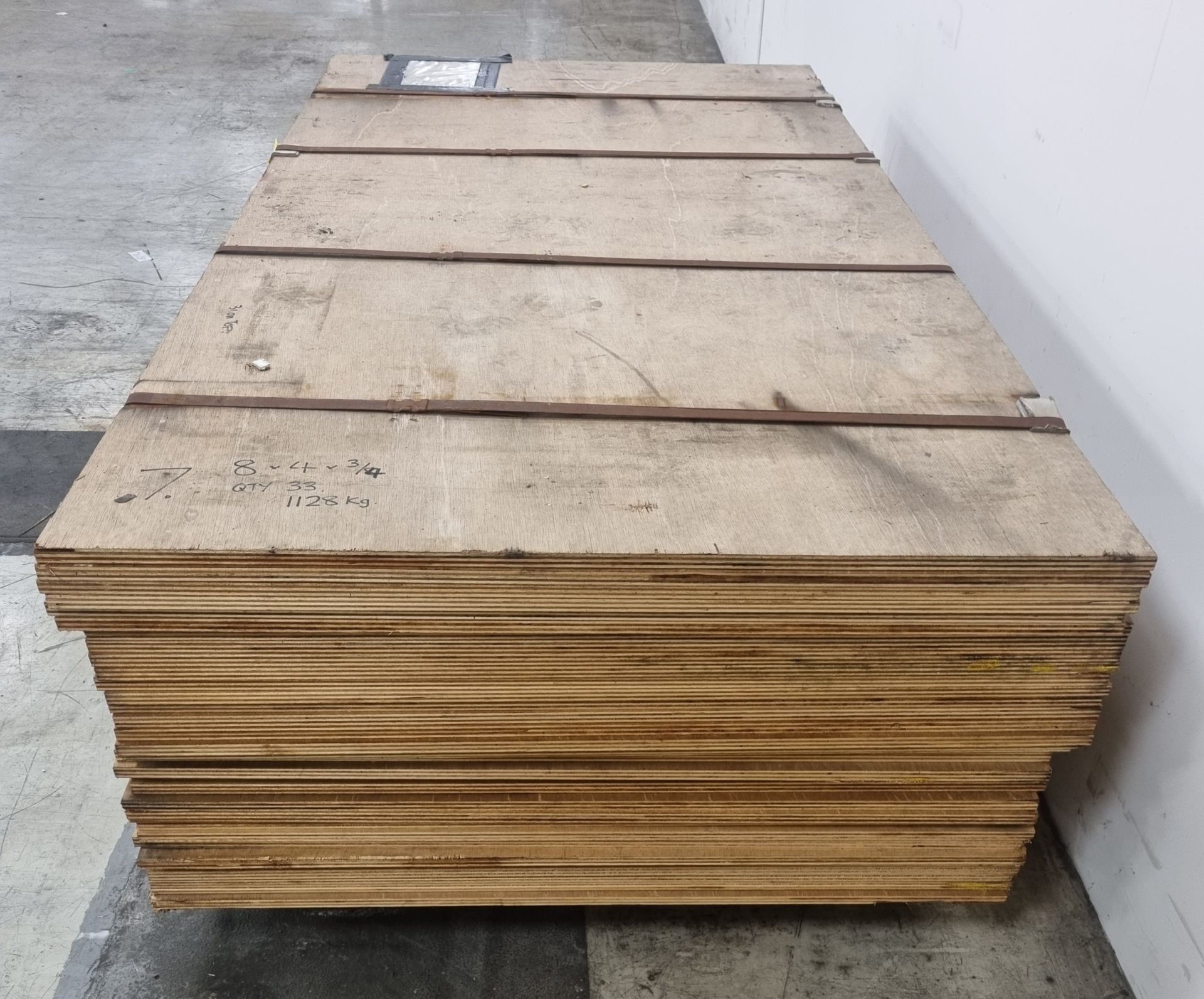 Pallet of 18mm Class 2 plywood - 8x4ft (244x122cm) - 33 sheets - Image 3 of 5