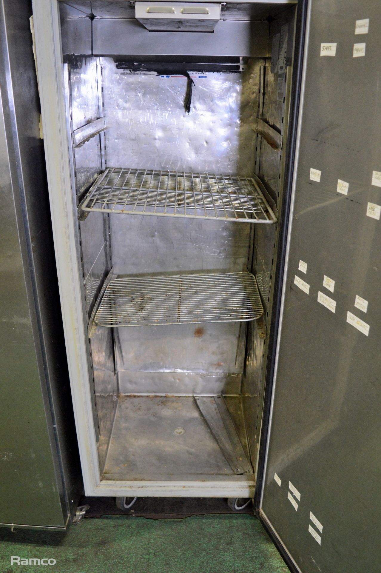 Delfield RS10400-X upright fridge - 60x60x190cm - Image 2 of 4