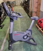 Life Fitness 95c Life Cycle upright exercise bike - 110x55x155cm - max. user weight: 181kg