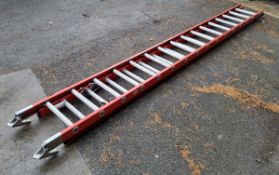 Aluminium pull cord double ladder 16 rung per section - L44xW15xH440cm