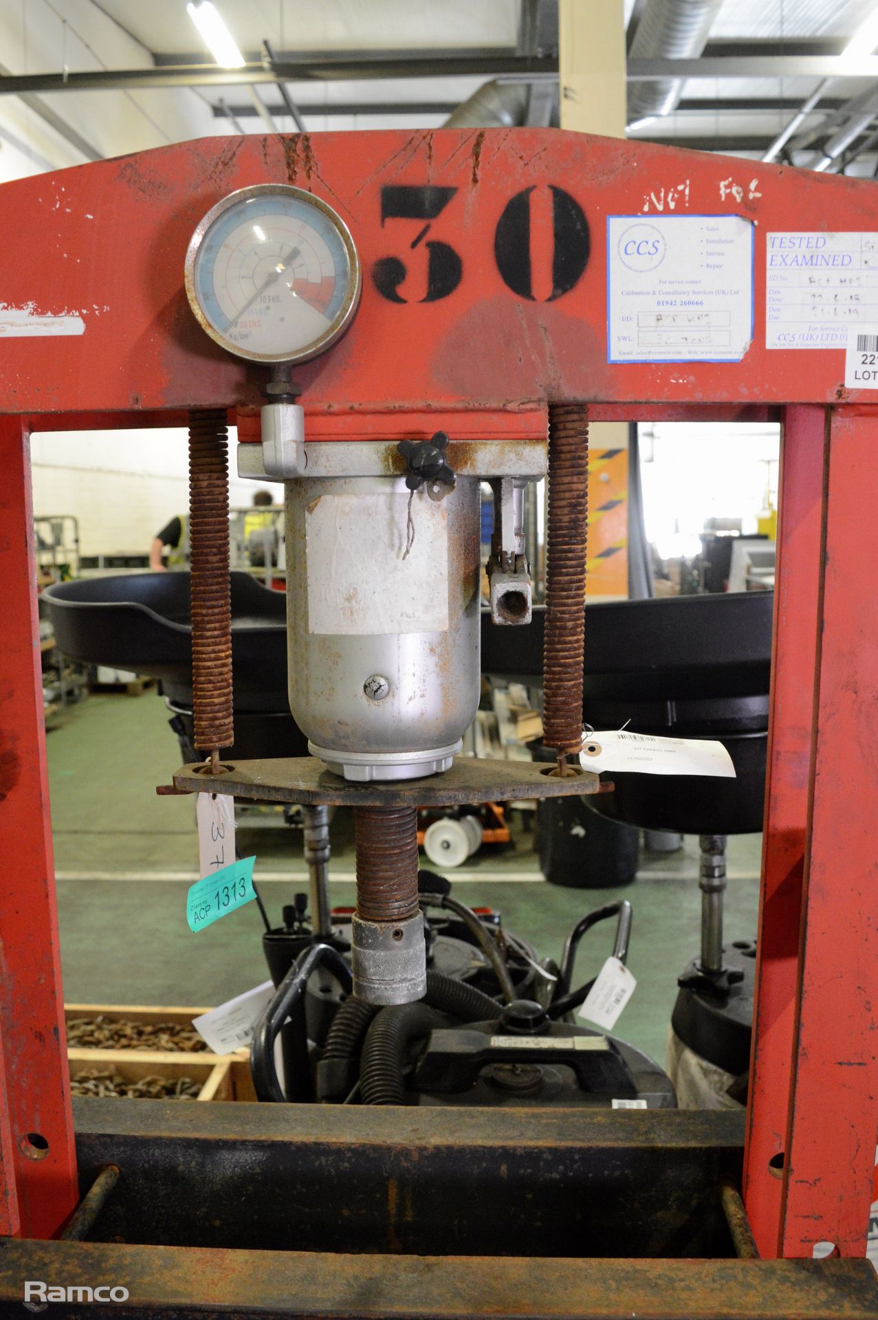 30T hydraulic press - Image 2 of 5