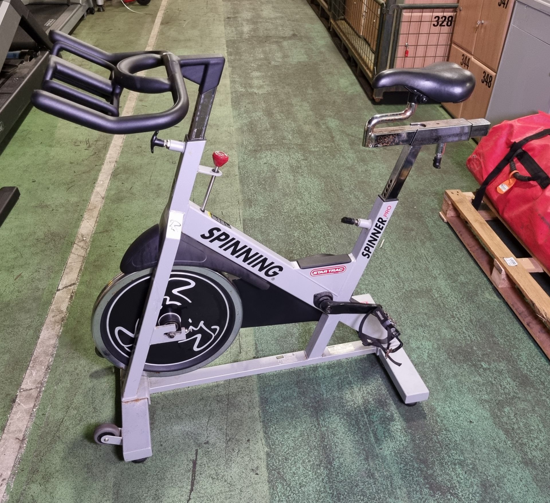 Star Trac Spinner Pro spin bike - 110x55x110cm - max. user weight:136kg - Image 2 of 4