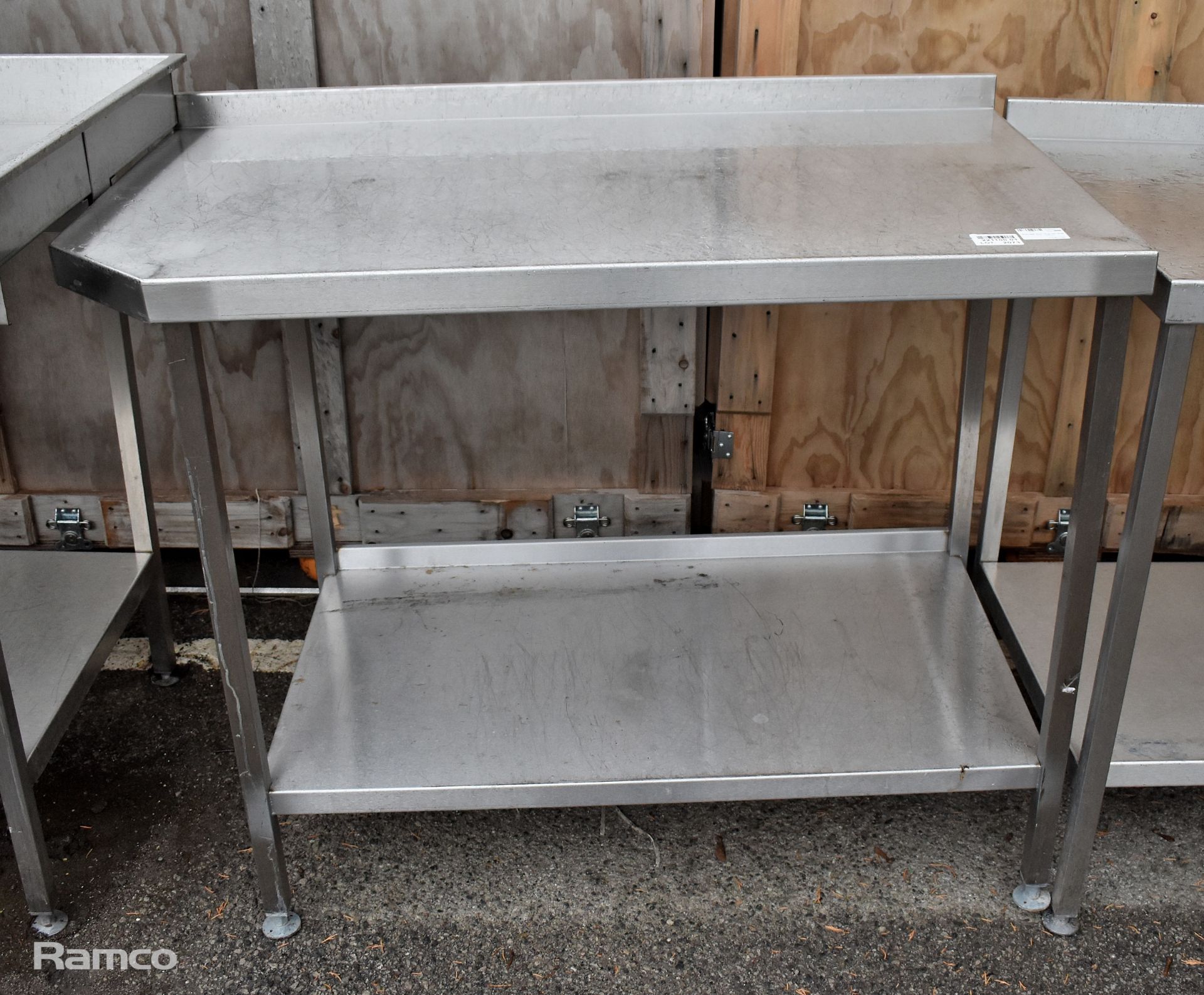 Stainless steel table with shelf - 120x70x98cm