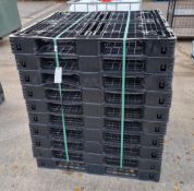 10x Plastic Pallets - varying condition, please see pictures