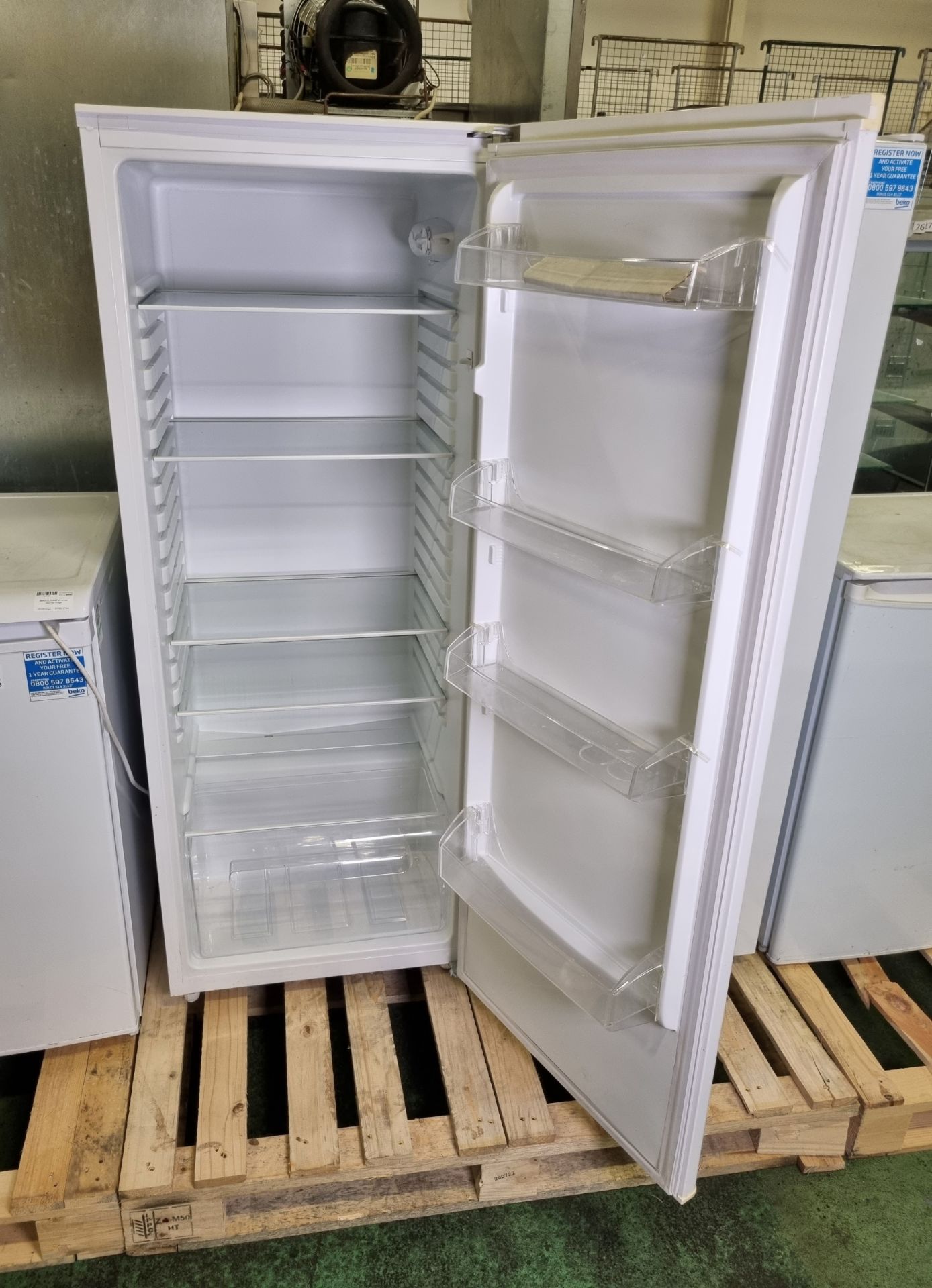Fridgemaster MTL55249 freestanding tall fridge - Image 3 of 3