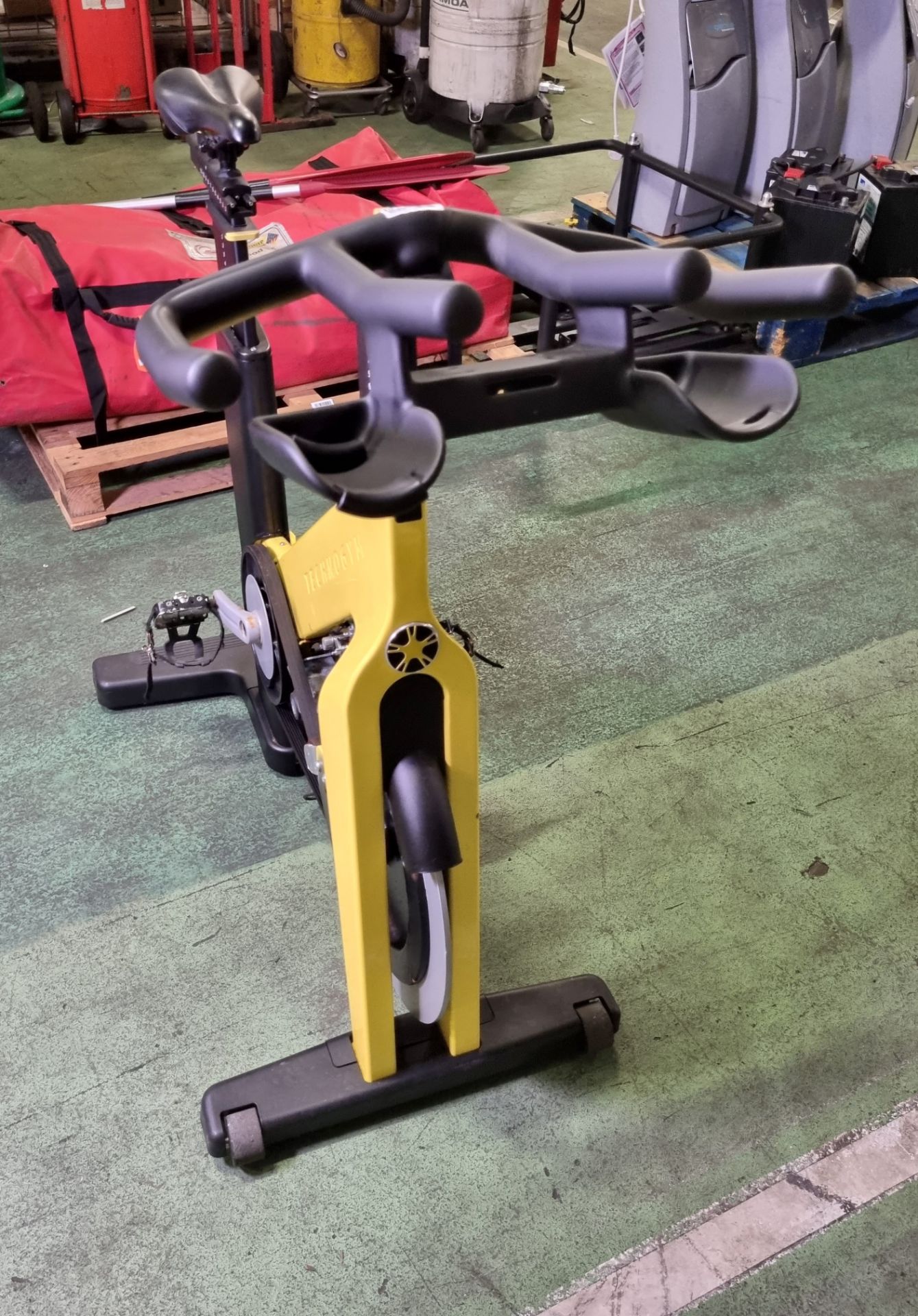 Techno Gym Group Cycle Connect exercise bike (frame only, no console) - 117x60x105cm - Image 2 of 4