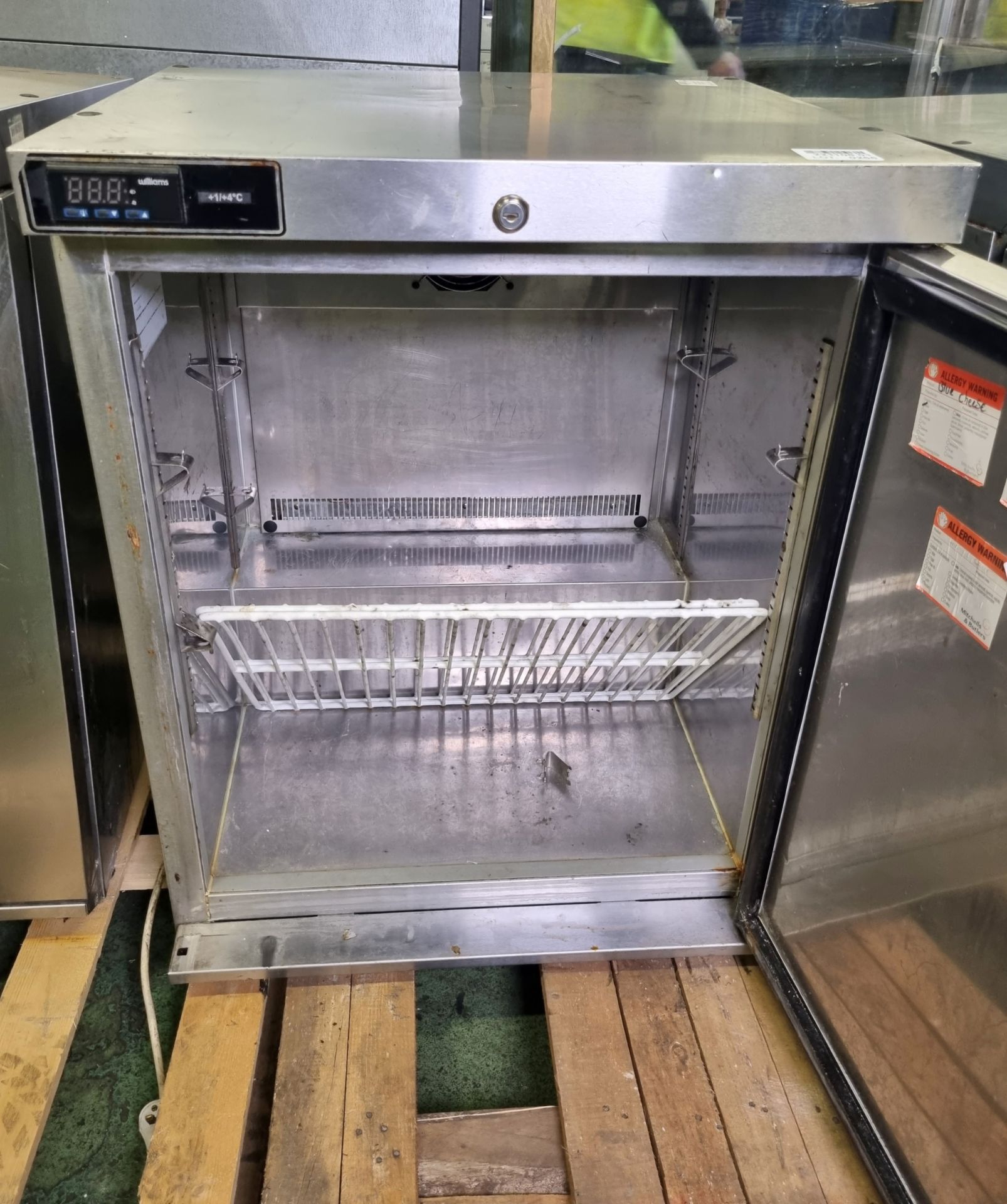 Williams HA135-SS undercounter fridge - 60x57x80cm - Image 2 of 3