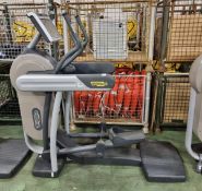 Technogym Vario Excite 700 cross trainer