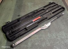 Norbar Industrial 5R 3/4" Torque Wrench in Black Plastic Carry Case - Range: 300-1,000Nm