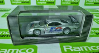 Maisto Mercedes CLK LM 1998 Team D2 dealer model car 1:43