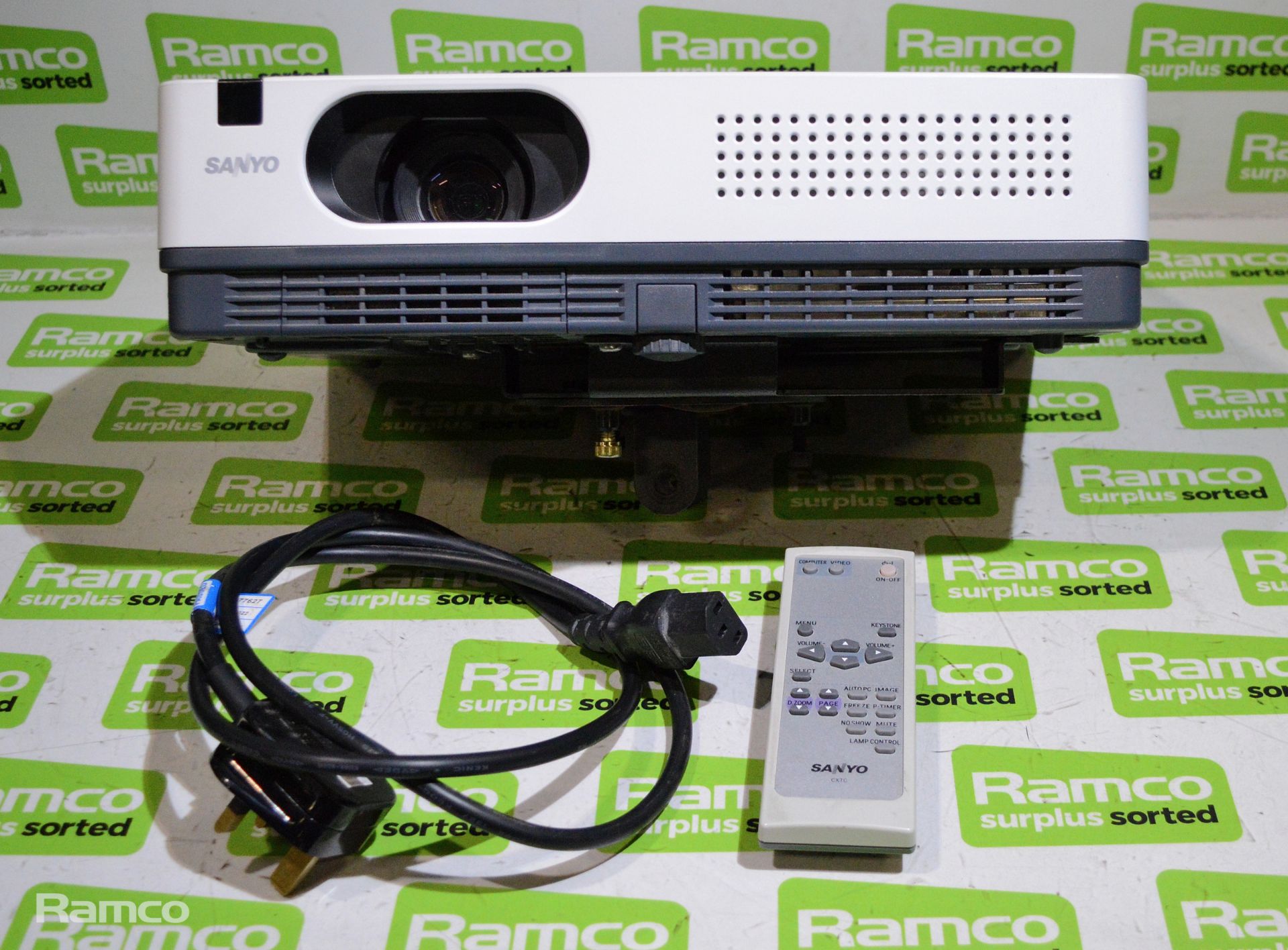 Sanyo PLC-XD2200 XGA projector