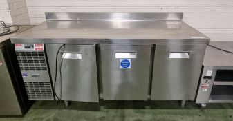 Electrolux R404A 3 door undercounter freezer - 70x180x85cm