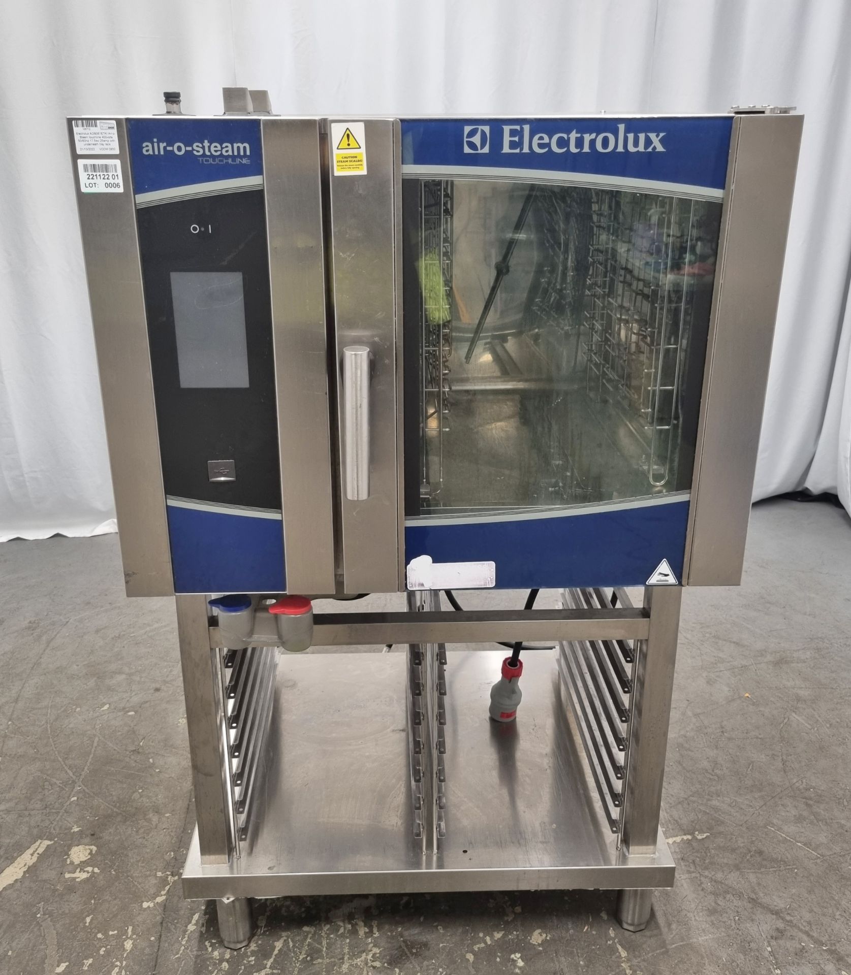 Electrolux AOS061ETKI Air-o-Steam touchline 400 volts 50/60hz 17.5kw 25 amp with underneath tray