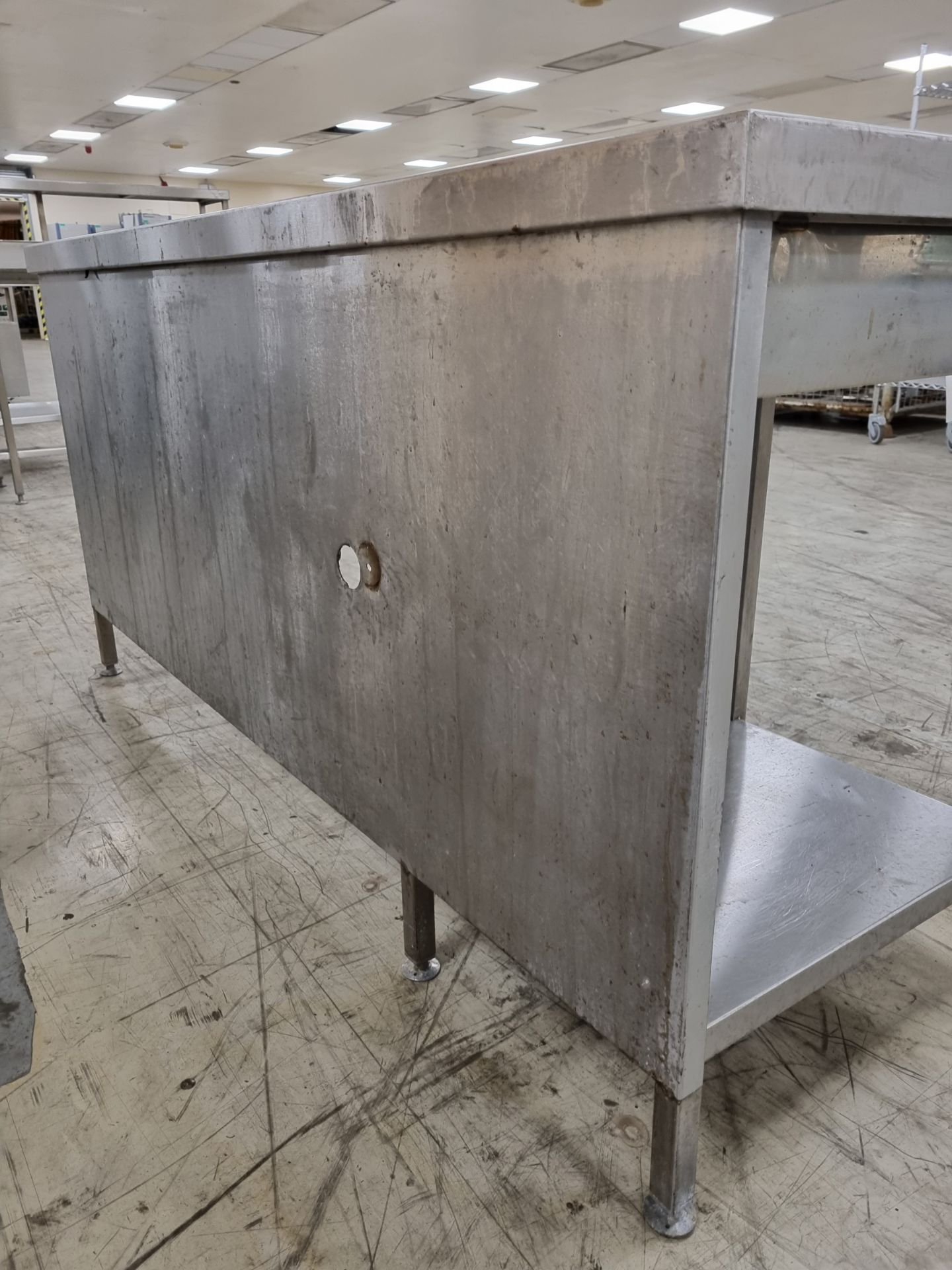 Stainless steel countertop with shelf and back wall - 65x180x92cm - Image 7 of 7