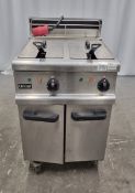 Lincat OE7113 twin tank fryer with baskets and lids, 3 phase - 60x80x110cm