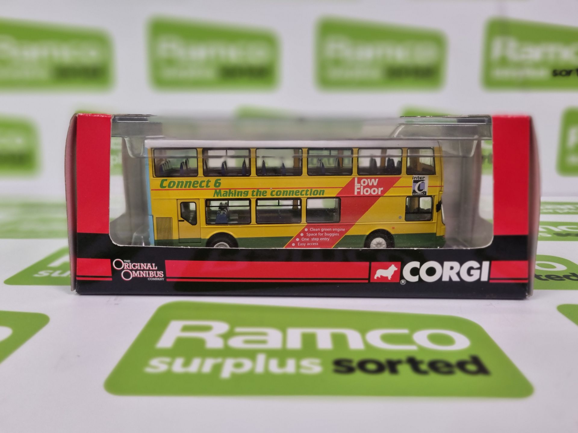 Corgi OM42511 Volvo B7TL/East Lancs Vyking - Lincolnshire RoadCar Connect 6 Bus - 1:76 scale model