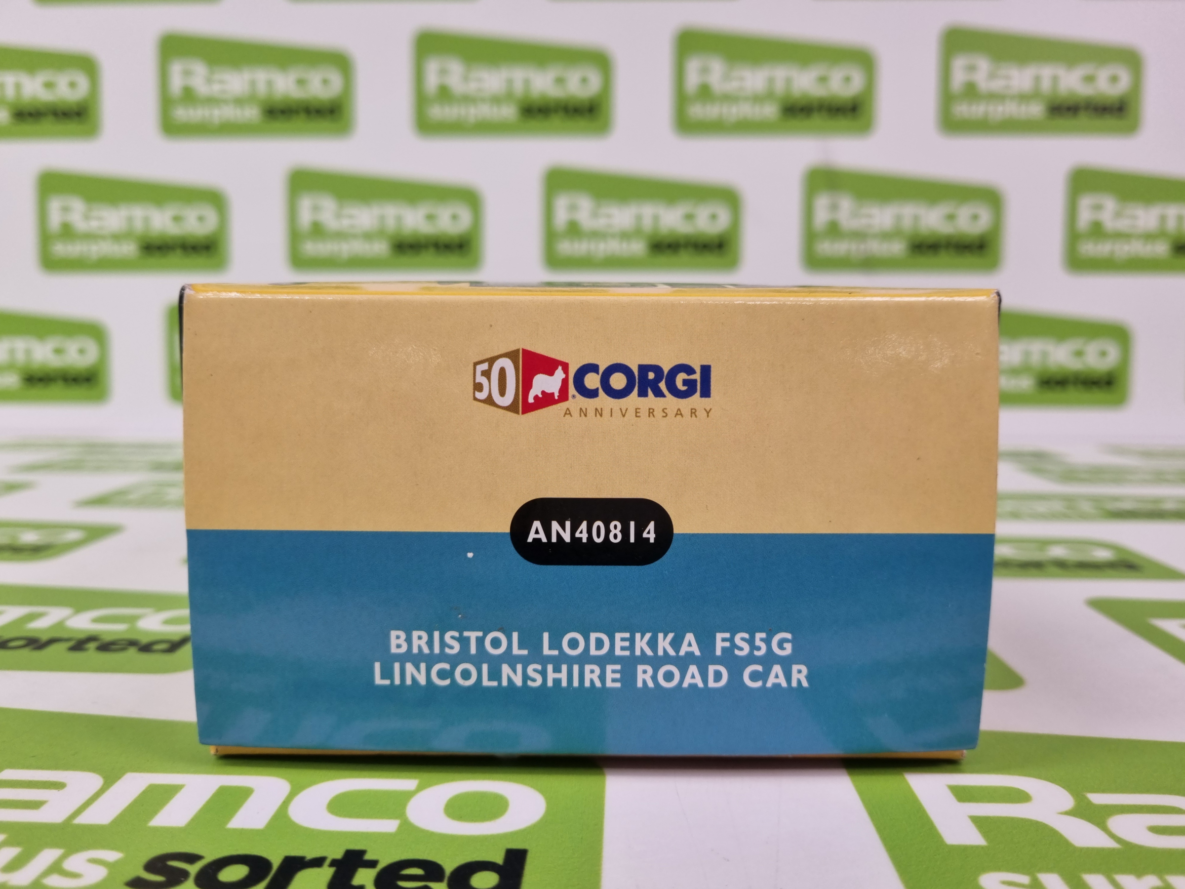 Corgi Anniversary AN40814 - Bristol Lodekka FS5G - Lincolnshire Road Car - 1:76 scale model - Image 9 of 10