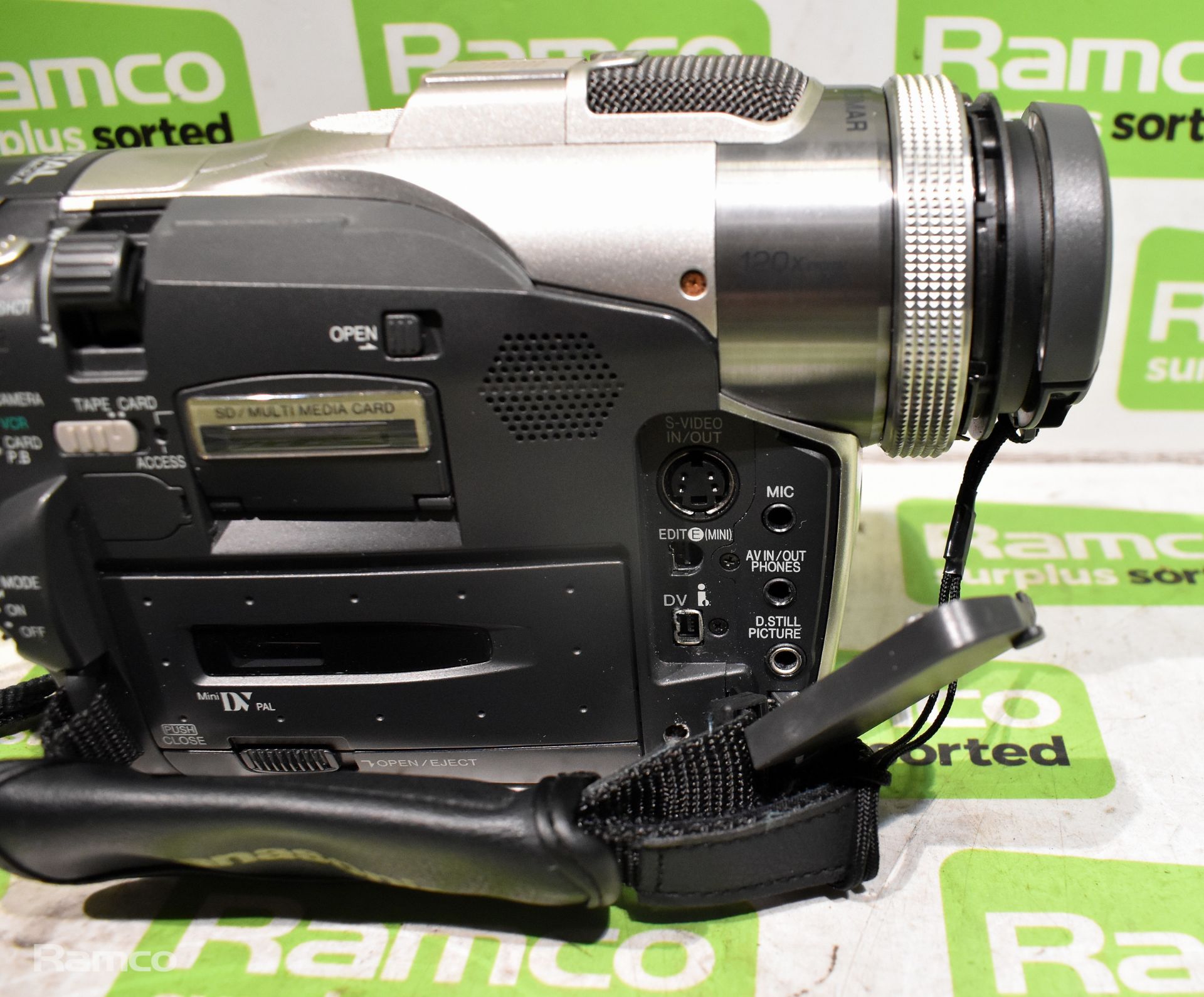Panasonic NV-MX300 silver digital mini DV PAL video camera camcorder with Sony MDR-V50 headset - Image 5 of 12
