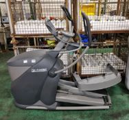 Octane Fitness Pro3700 elliptical cross trainer