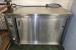 Stainless steel mobile heated holding cabinet
