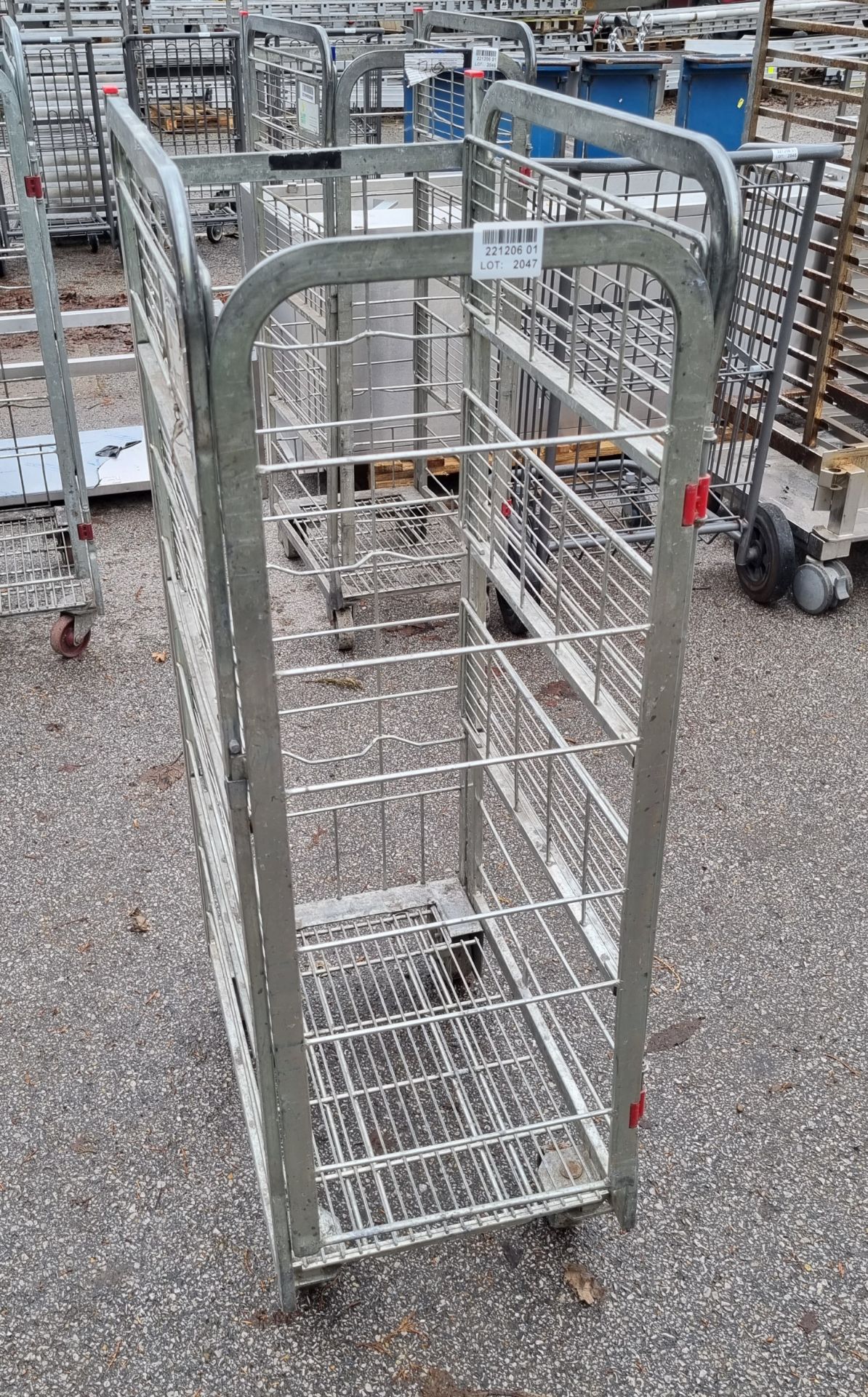 4 sided roll cage milk trolley - 45x65x125cm - Image 2 of 2