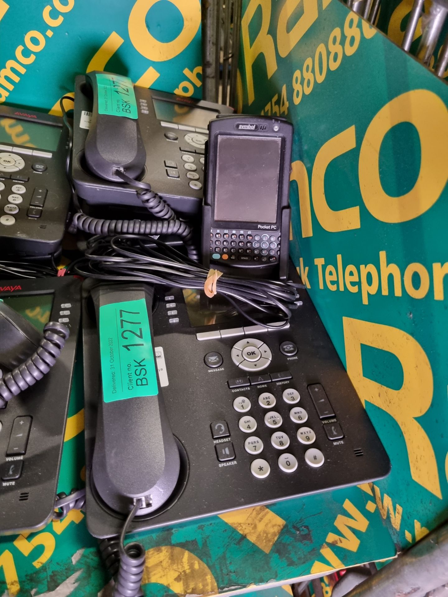 Avaya OP office phone system 500 hub with 7 Avaya 9508 phones - Image 6 of 6