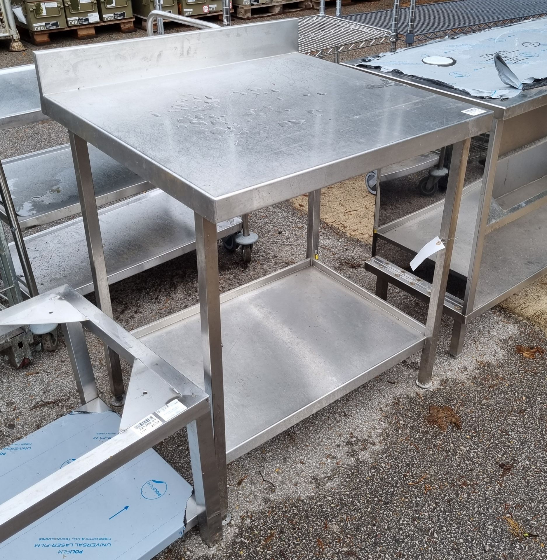 Stainless steel table with 2 x shelf - Image 3 of 3