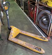 Jungheinrich Ameise 2200 hand pallet truck - capacity: 2200kg