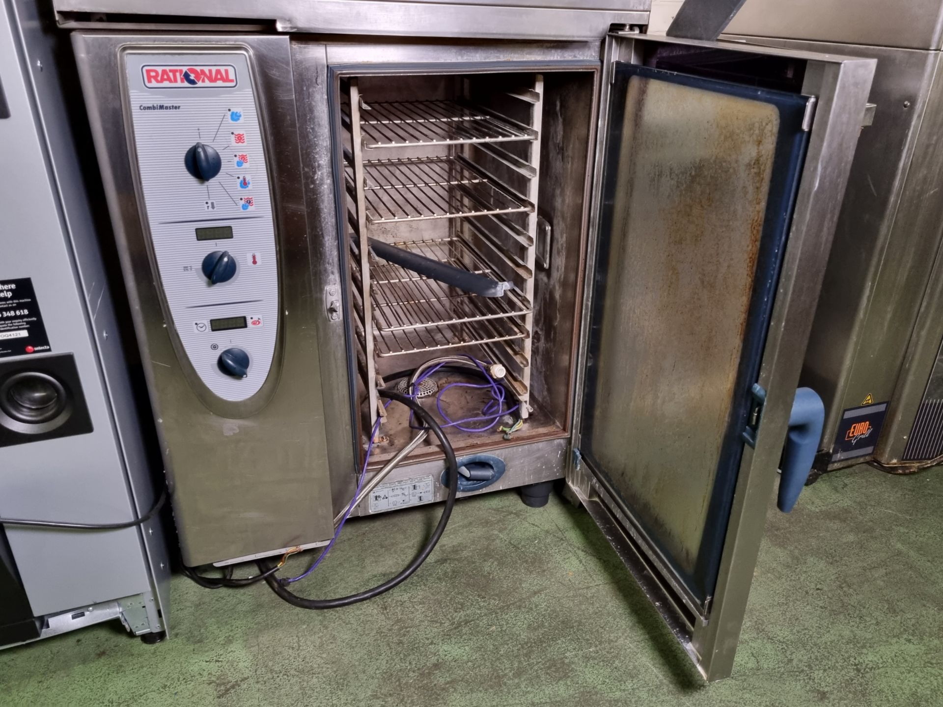 Rational CM101 CombiMaster combi oven with extractor unit - Image 4 of 6