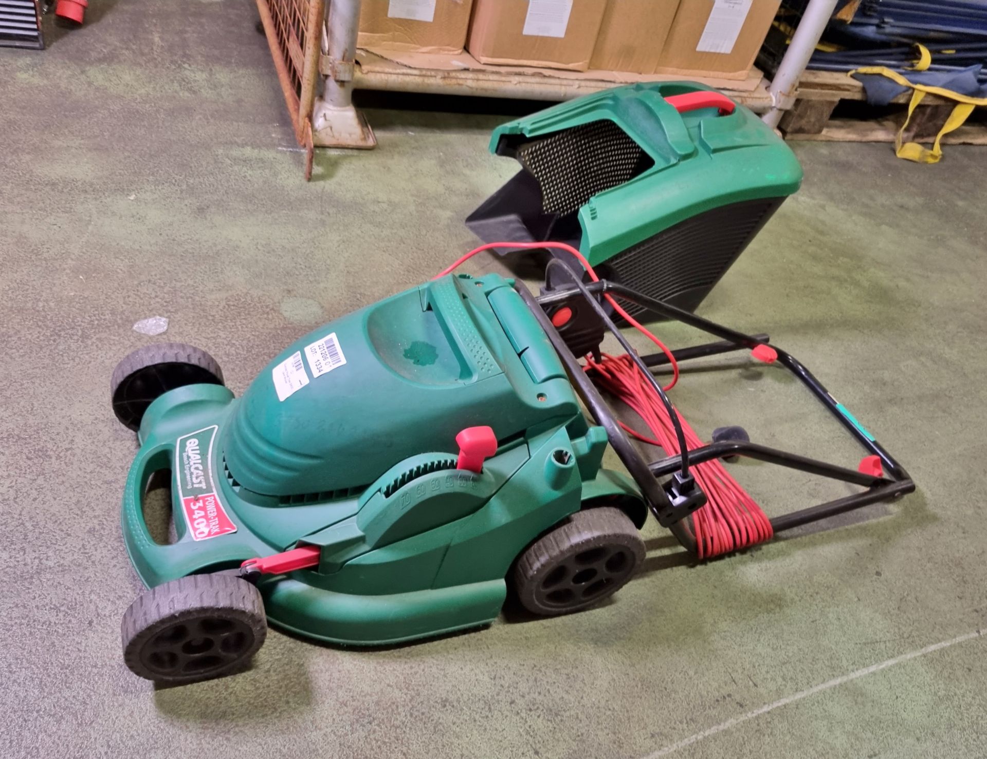 Qualcast Power Trak 3400 Lawn Mower - Image 4 of 4