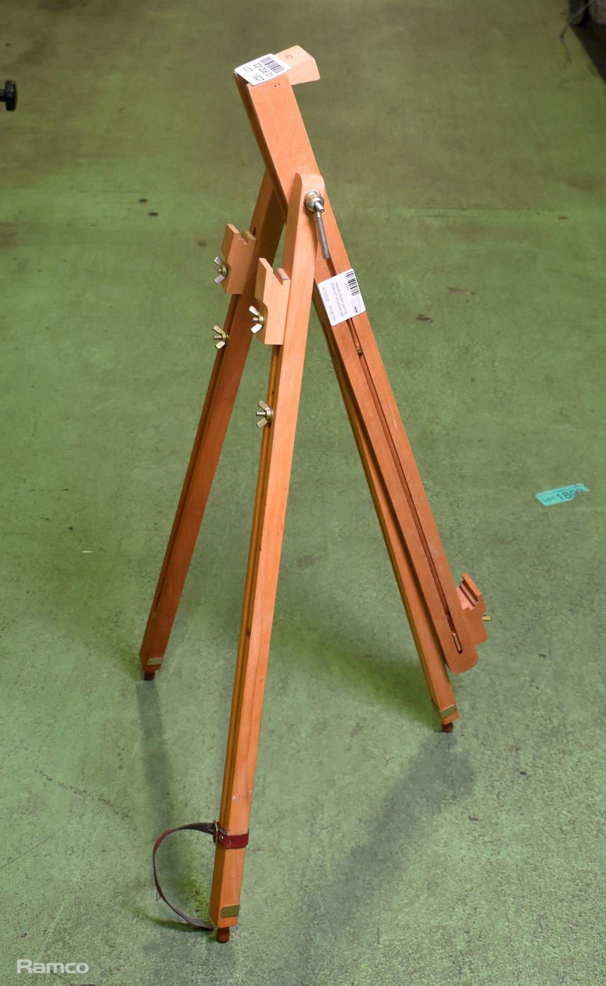 Reeves wooden painting Easel with adjustable legs