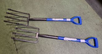 2x Silverline 1000mm digging fork