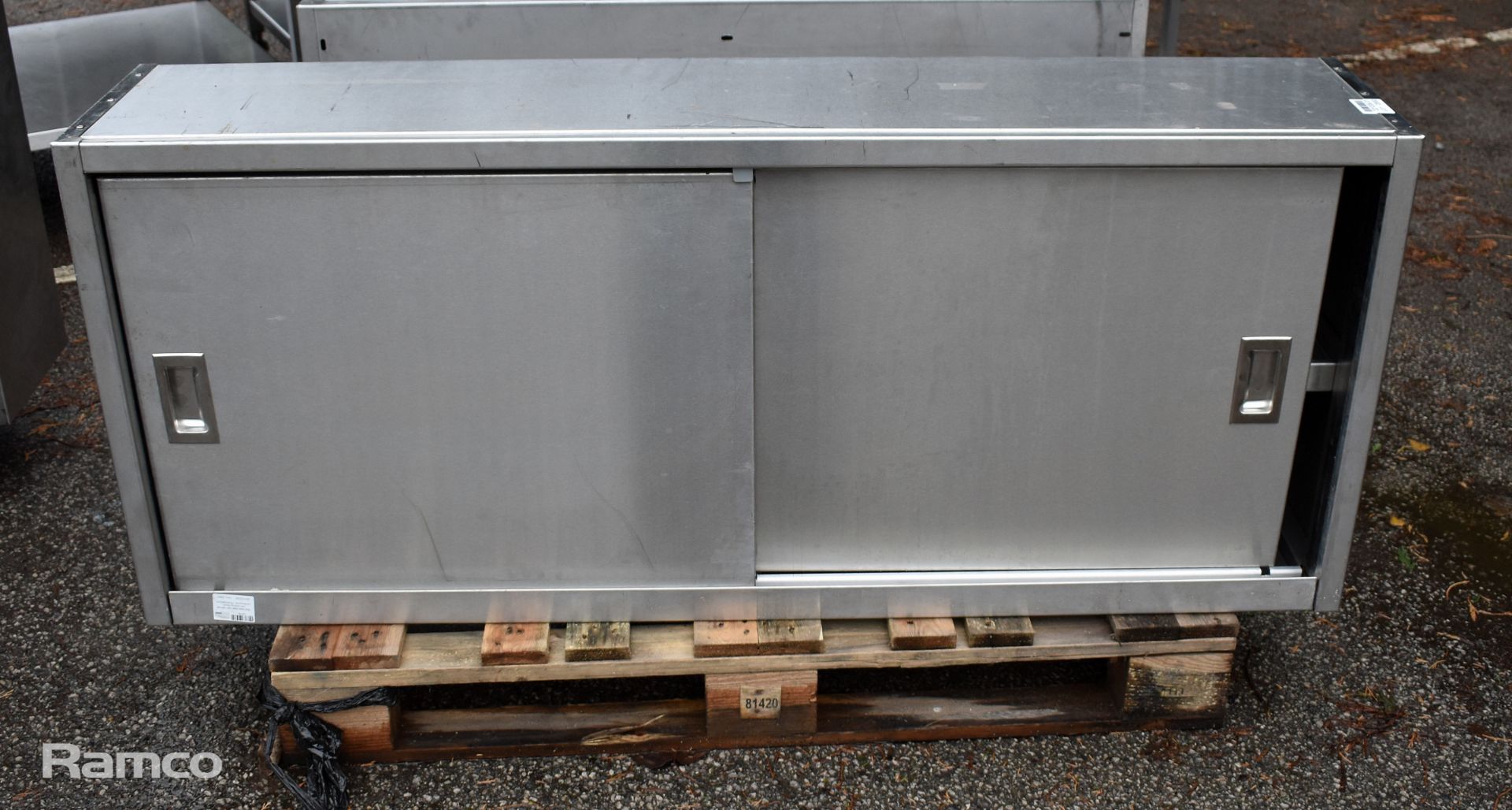 Stainless steel wall cabinet with sliding doors - dimensions: 120 x 30 x 63cm - Image 3 of 4