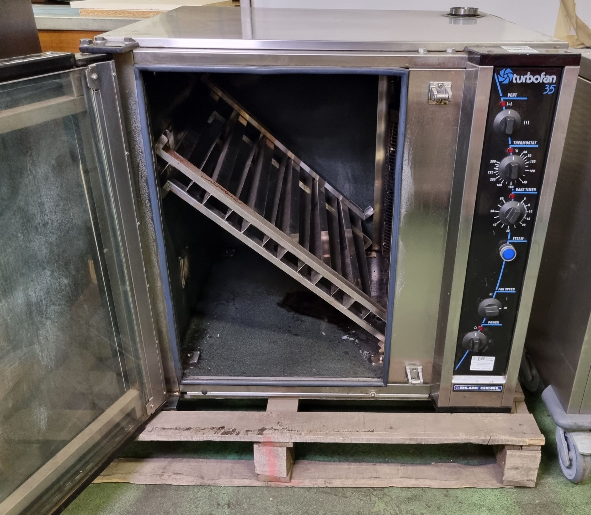 Moffat Blue Seal Turbofan E35 oven unit - L88 x W94 x H80cm - Image 4 of 7