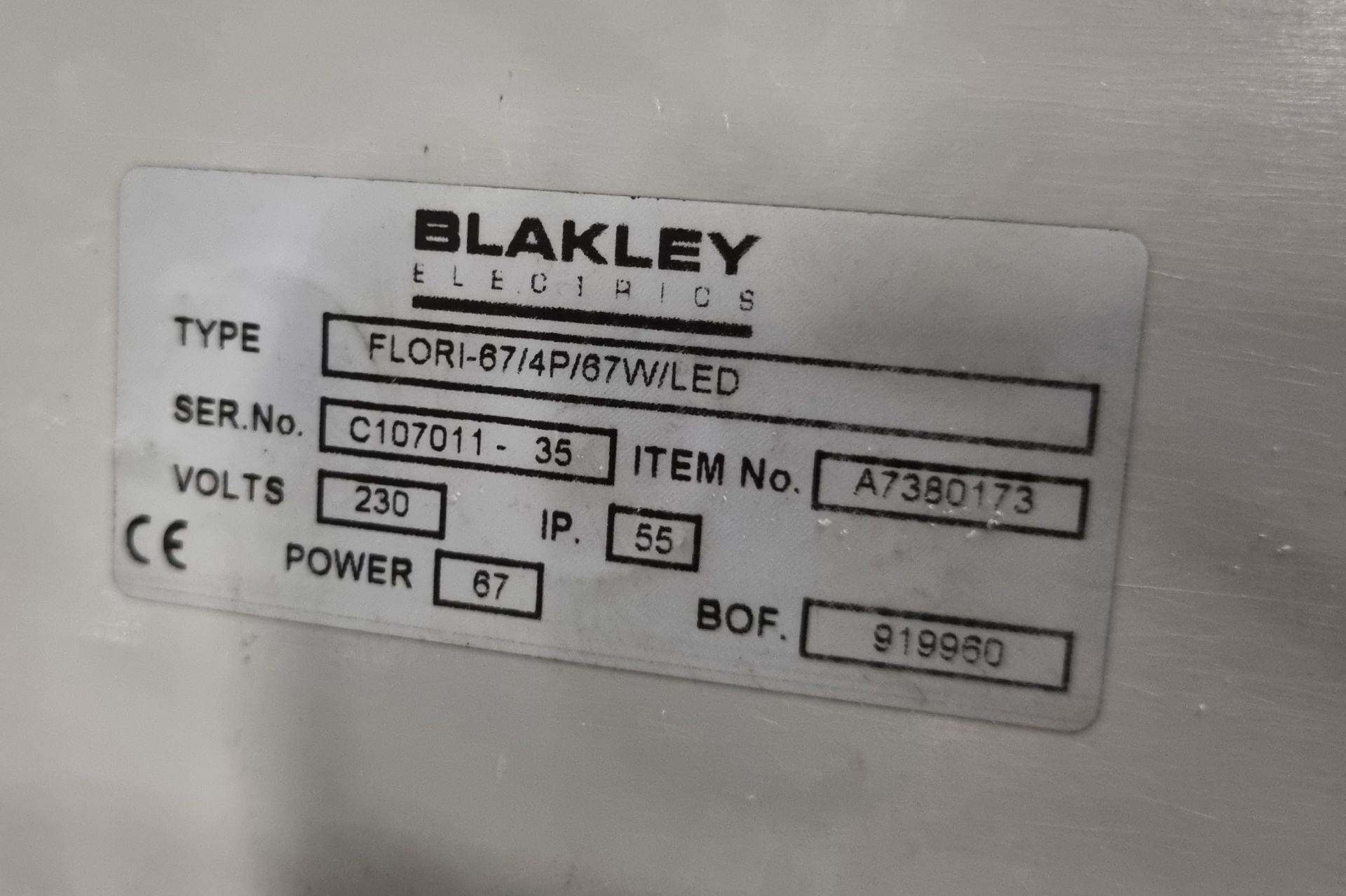 8x Lighting assemblies - 6x Blakley Electrics FLORI-67/4P/67w/LED Lighting 230V - Image 3 of 4