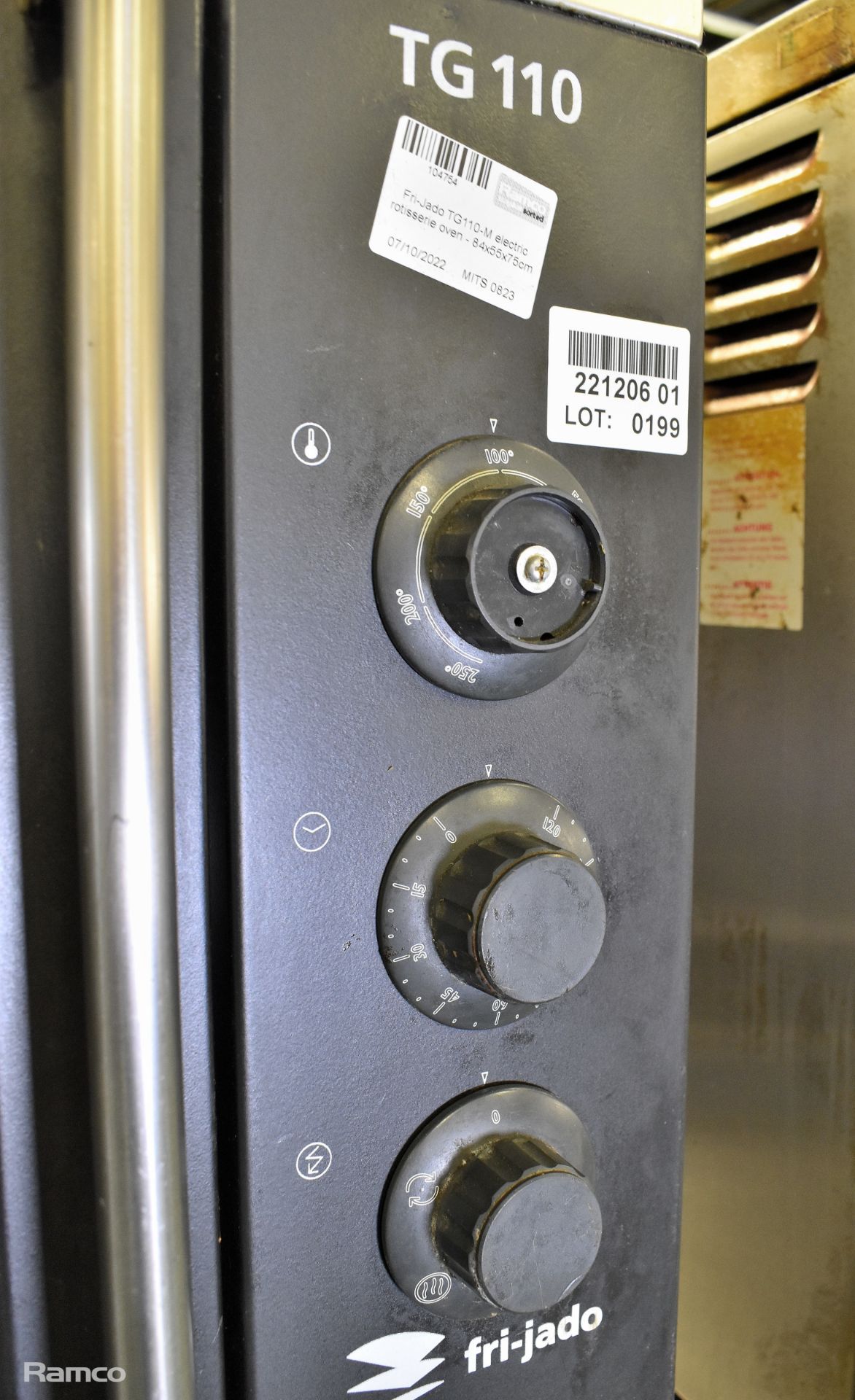 2x Fri-Jado TG110-M electric rotisserie ovens - 84 x 55 x 75cm, Stainless steel trolley - Image 3 of 7