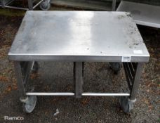 Portable stainless steel table with racking - 60 x 80 x 60cm