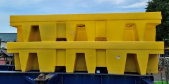 2x Large plastic spill pallet / containment trays for drums or IBCs