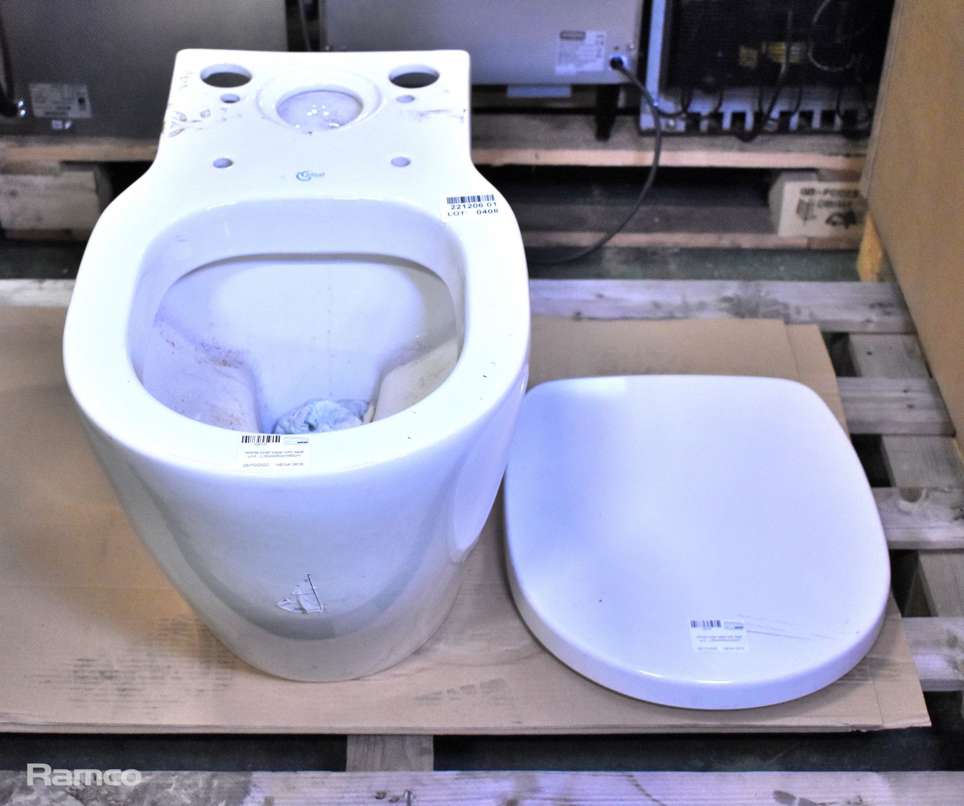 White toilet with seat unit - L36xW60xH40cm