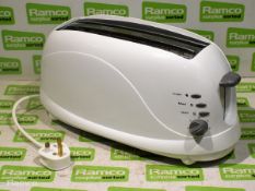 Tesco 4T04W 4 slice toaster