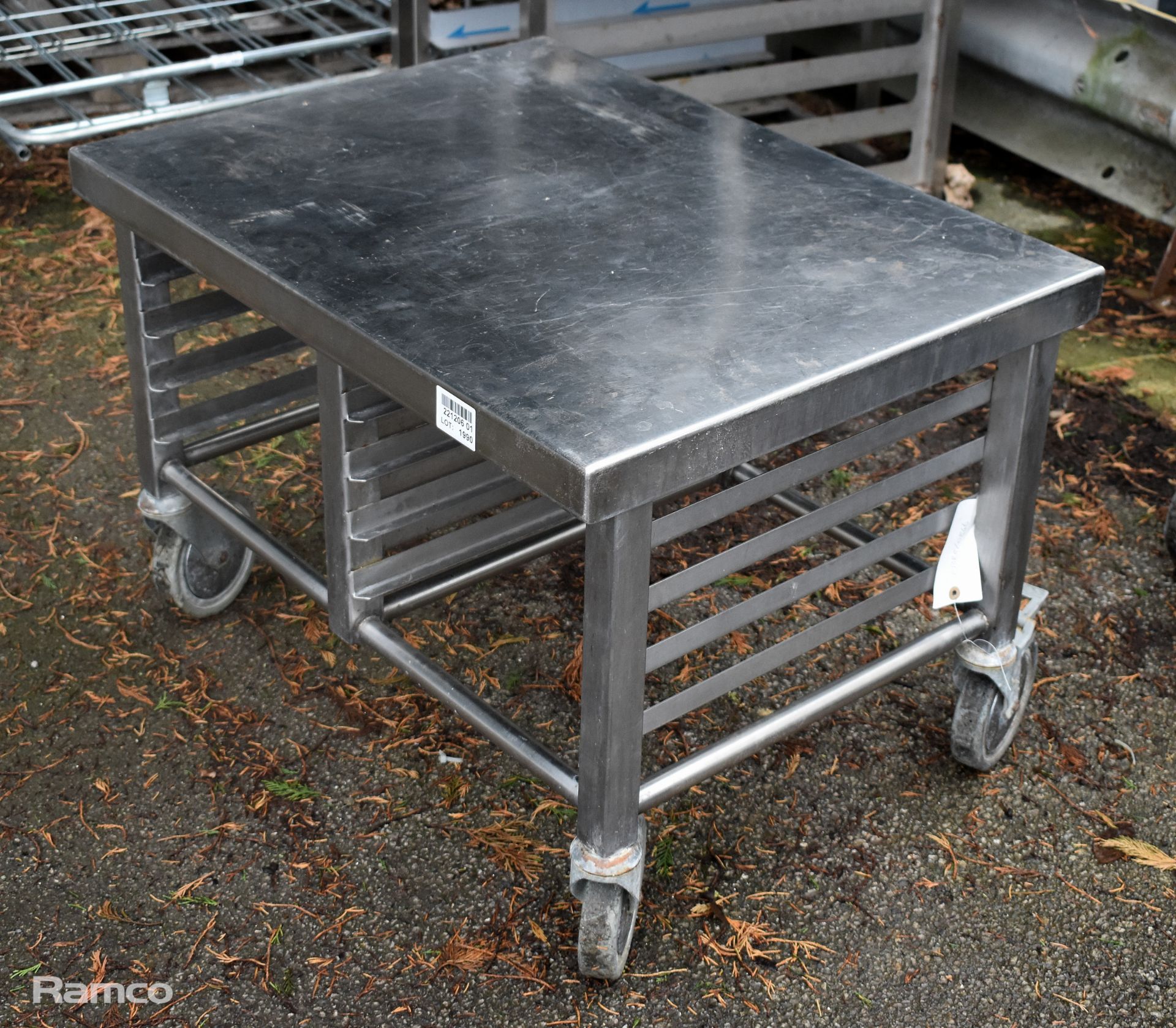 Stainless steel racking trolley - 60 x 82 x 60cm - Image 2 of 2