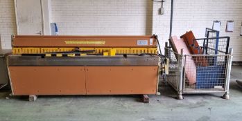 CJ Machinery D.D metal cutting guillotine 415v - m/c capacity - 3.5 x 2540mm (0.135x 100 inches)