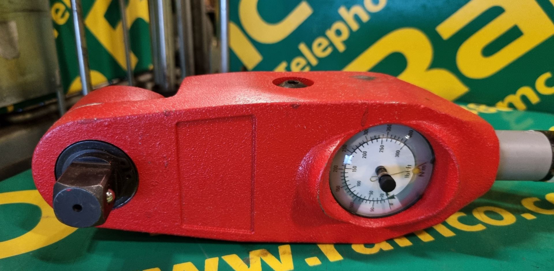 Large dial torque wrench - 0-400 Nm - Image 2 of 3