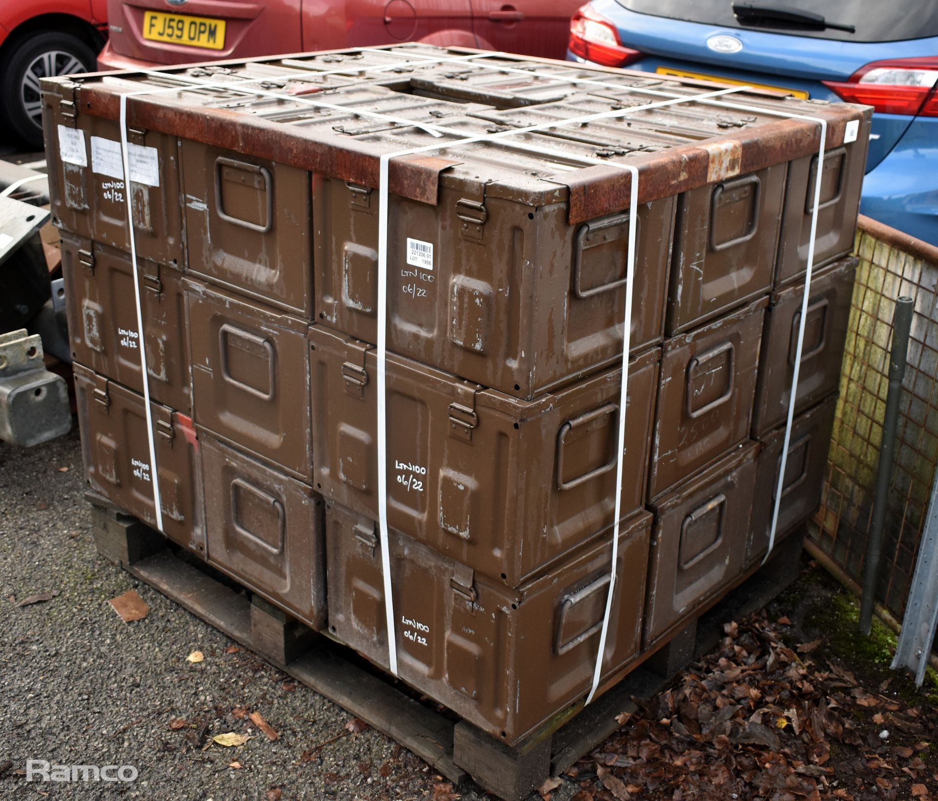 24x Ex MOD F631 ammo boxes - 44x34x20cm - Image 2 of 3