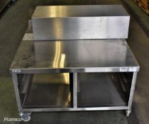 Stainless steel mobile low base with double tray bay - L92 x W87 x H55cm