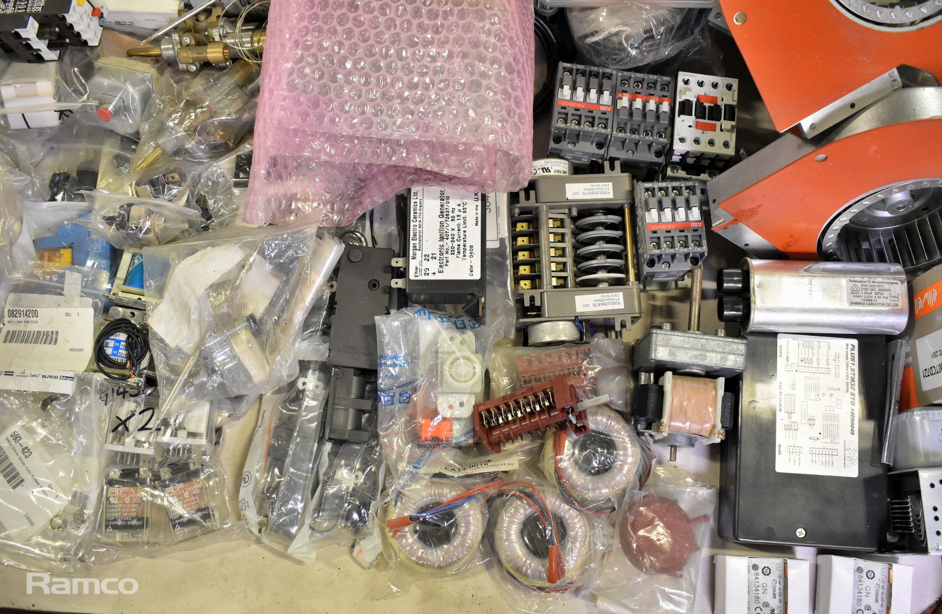 Electrical catering spare parts - cables, probes, bulbs, switches, buttons, knobs, timers, relays - Bild 5 aus 10