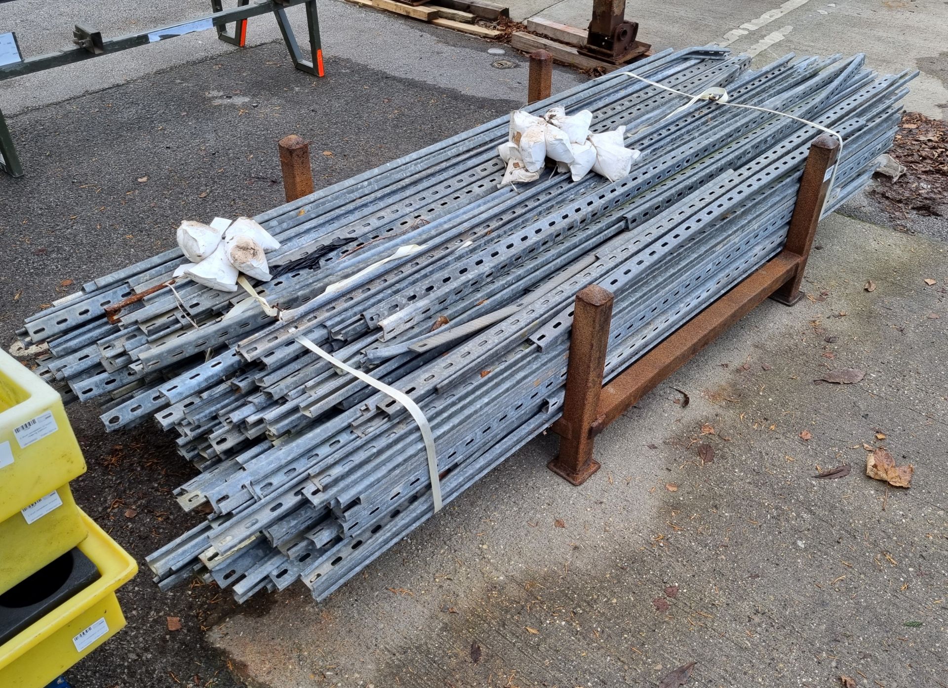 Galvanised adjustable column clamps in various sizes - approximately 100 - Image 2 of 3