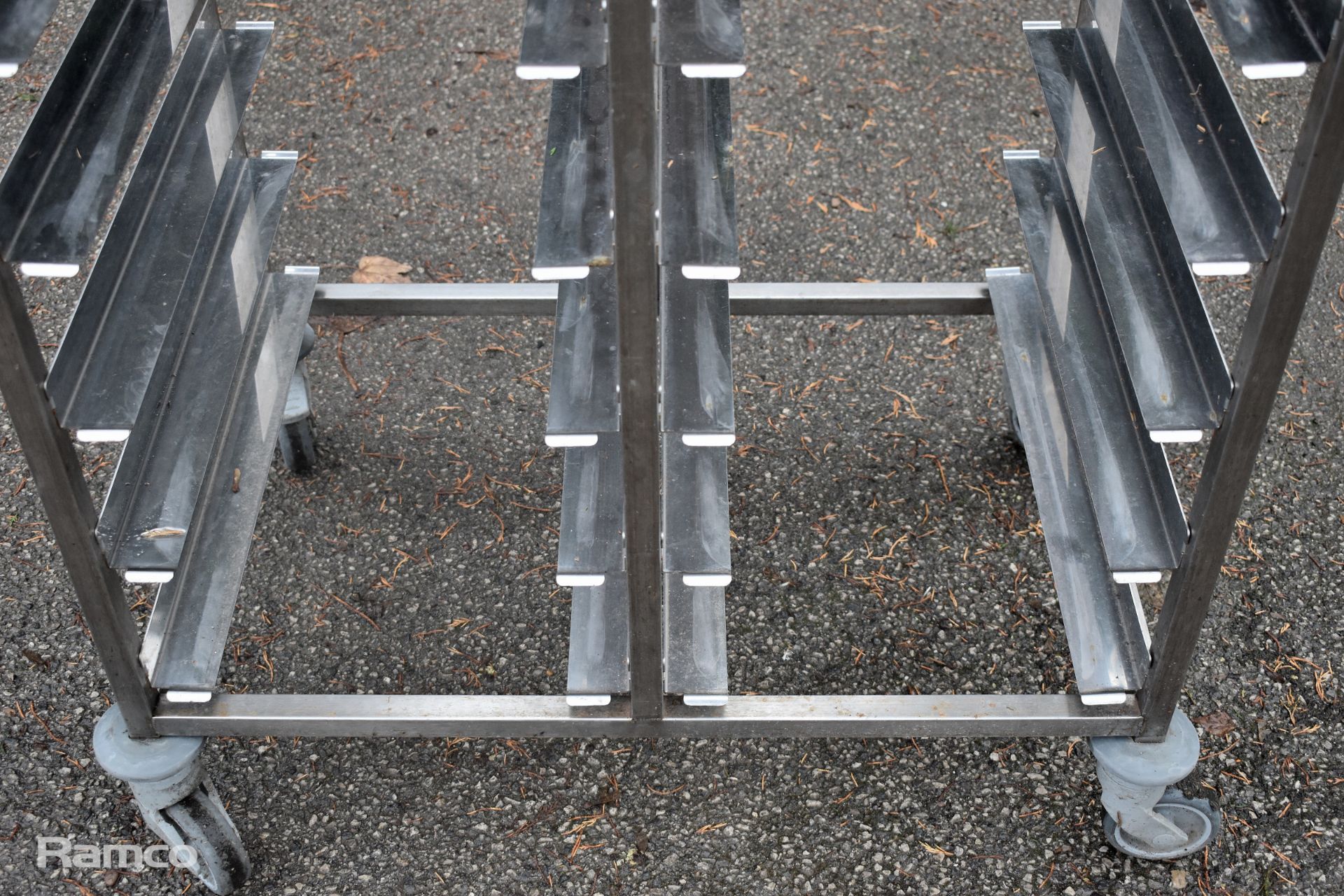 Stainless steel twin tray rack on wheels - L840 x D565 x H1650mm - Image 3 of 3