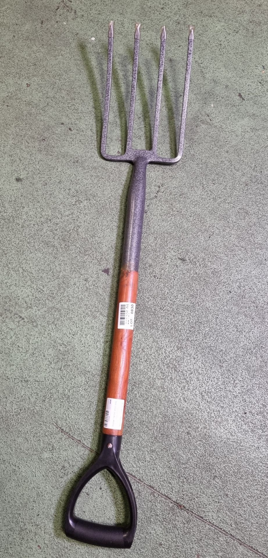 Wooden handle carbon steel digging fork - Image 2 of 2